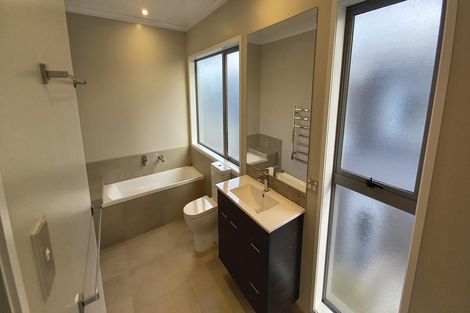 Photo of property in 215 Wainui Road, Silverdale, 0932