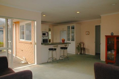 Photo of property in 12 Mellefont Close, East Tamaki Heights, Auckland, 2016