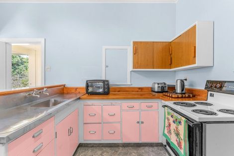 Photo of property in 70 Whitcombe Road, Ruawai, 0592