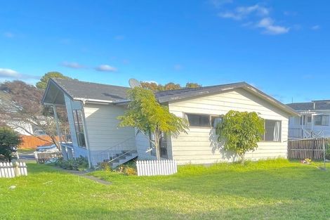 Photo of property in 43 Sharland Avenue, Manurewa, Auckland, 2102
