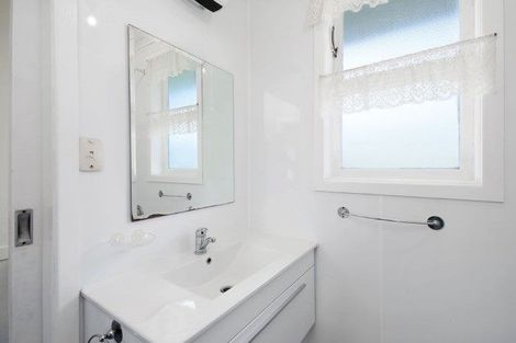 Photo of property in 1 Moa Place, Tokoroa, 3420