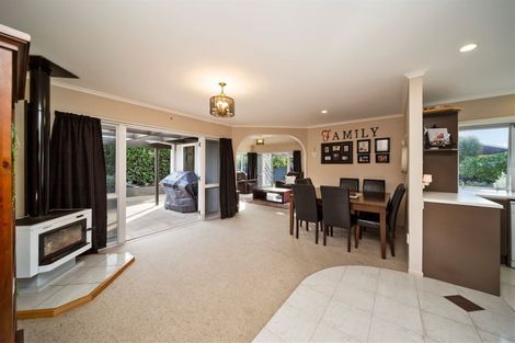 Photo of property in 283 Glover Road, Hawera, 4610