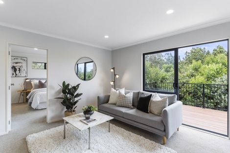 Photo of property in 77a Stott Avenue, Birkdale, Auckland, 0626