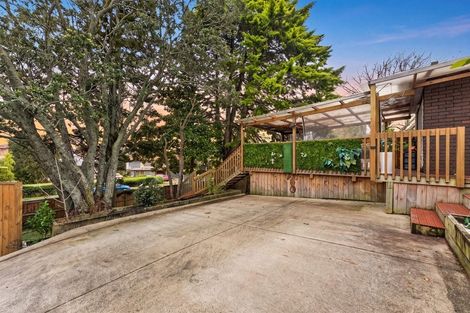 Photo of property in 209b Edmonton Road, Te Atatu South, Auckland, 0610
