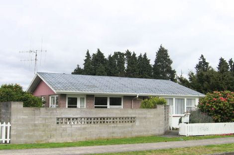 Photo of property in 16 Cooneys Drive, Matua, Tauranga, 3110