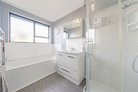 Photo of property in 73 Kairimu Street, Stokes Valley, Lower Hutt, 5019