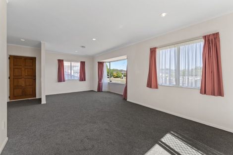 Photo of property in 15a Dennis Taylor Court, Paraparaumu, 5032