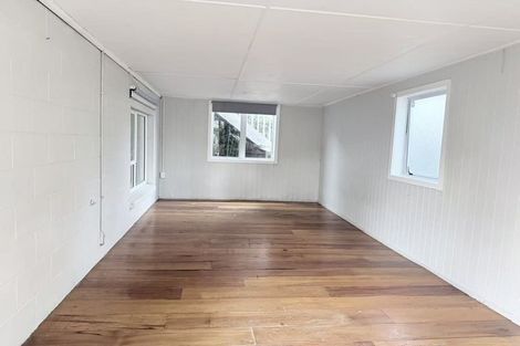 Photo of property in 16 Helena Street, Massey, Auckland, 0614