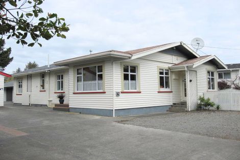 Photo of property in 2 Ratanui Road, Paraparaumu, 5032