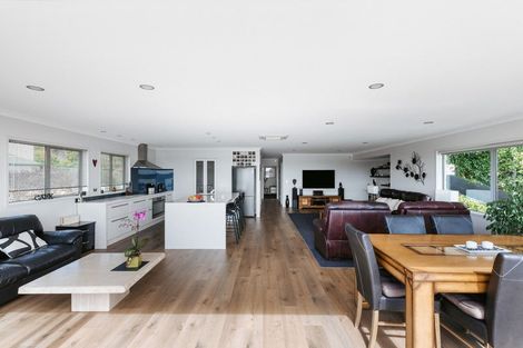 Photo of property in 11 Ruamoana Place, Omokoroa, 3114