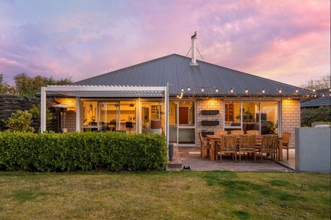 Photo of property in 16 Flaxgrove Place, Parklands, Christchurch, 8083