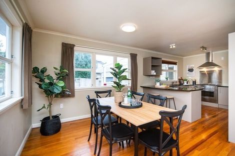 Photo of property in 4 Woodstock Place, Hokowhitu, Palmerston North, 4410