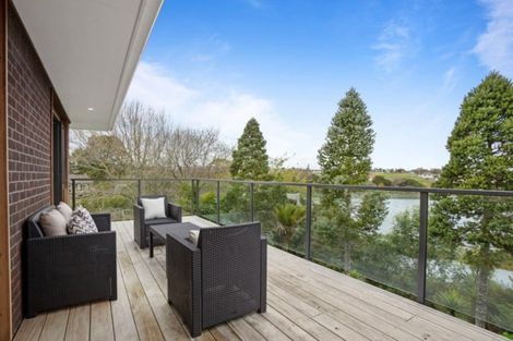 Photo of property in 1/27 Waitemata Road, Hauraki, Auckland, 0622