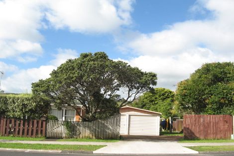 Photo of property in 44 Beechdale Crescent, Pakuranga Heights, Auckland, 2010
