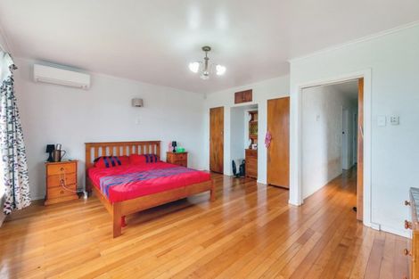 Photo of property in 144 Hepburn Road, Glendene, Auckland, 0602