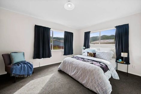 Photo of property in 7a Stockdale Street, Wainuiomata, Lower Hutt, 5014
