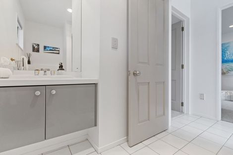 Photo of property in 140 Vista Paku, Pauanui, Hikuai, 3579