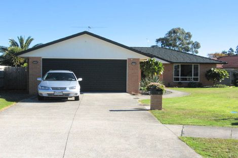 Photo of property in 23 Crannog Fen, Wattle Downs, Auckland, 2103