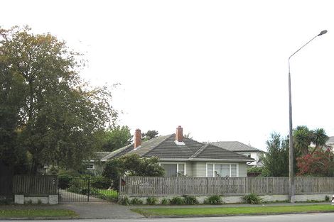 Photo of property in 70 Memorial Avenue, Ilam, Christchurch, 8053