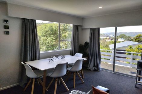 Photo of property in 4b Cedar Street, Maungaraki, Lower Hutt, 5010