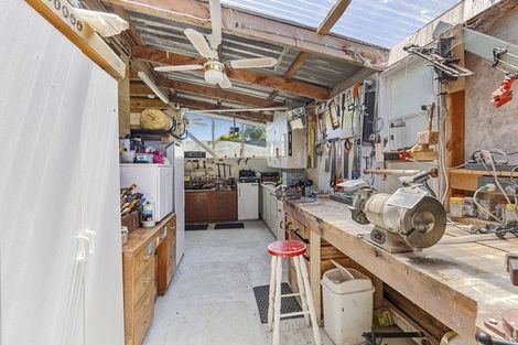 Photo of property in 50 Leslie Street, Waitara, 4320