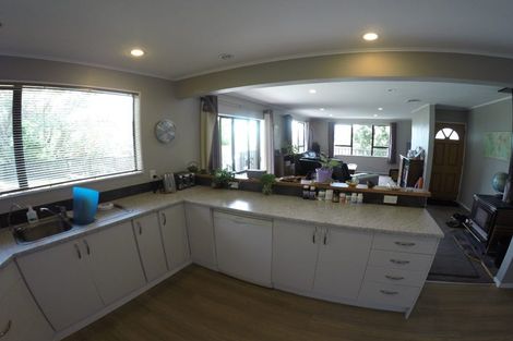 Photo of property in 10 Pump Lane, Whitby, Porirua, 5024