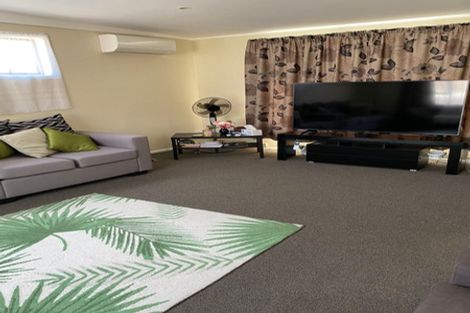 Photo of property in 4112 Great North Road, Glen Eden, Auckland, 0602