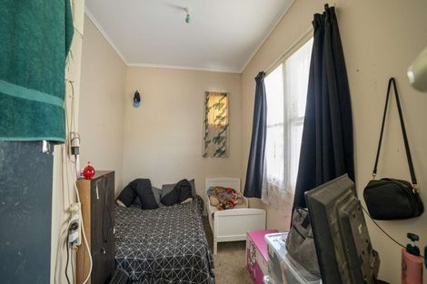 Photo of property in 17 De Lautour Road, Kaiti, Gisborne, 4010