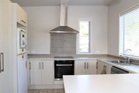 Photo of property in 6 Protea Drive, Cable Bay, 0420