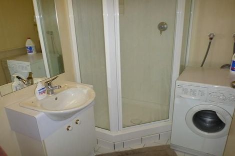 Photo of property in Terrace Tower Apartments, 7c/126 The Terrace, Wellington Central, Wellington, 6011