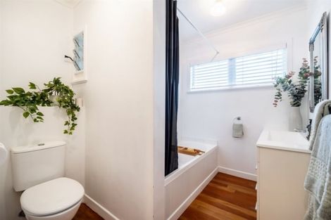 Photo of property in 13 Richmond Avenue, Northcote Point, Auckland, 0627