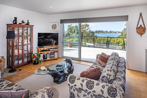 Photo of property in 6 Aldermen Lane, Tairua, 3579