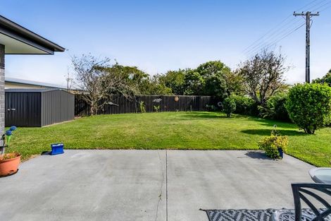 Photo of property in 7 Robbins Crescent, Hawera, 4610