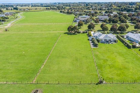 Photo of property in 23 Pinot Crescent, Ohau, 5570