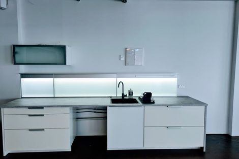 Photo of property in 4c69/118 Broadway, Newmarket, Auckland, 1023