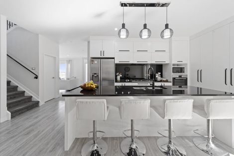 Photo of property in 26 Ascension Crescent, Orewa, 0931