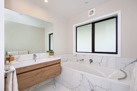 Photo of property in 15 Panorama Place, Coastlands, Whakatane, 3120