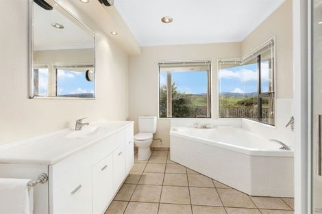 Photo of property in 24 Saint Ives Drive, Camborne, Porirua, 5026