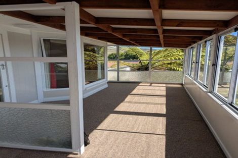 Photo of property in 21 Kereru Street, Waikanae, 5036