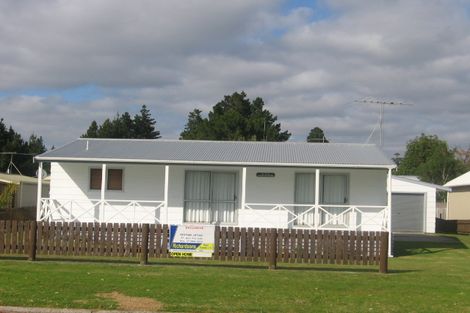 Photo of property in 211 Kenwood Drive, Matarangi, Whitianga, 3592