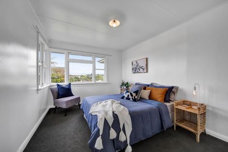 Photo of property in 184 Seaview Road, Westown, New Plymouth, 4310