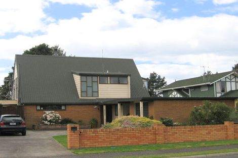 Photo of property in 13 Berwick Place, Mount Maunganui, 3116
