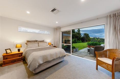Photo of property in 343 Glenvar Road, Long Bay, Auckland, 0630