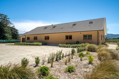 Photo of property in 69 Longwood Road, South Featherston, Featherston, 5771