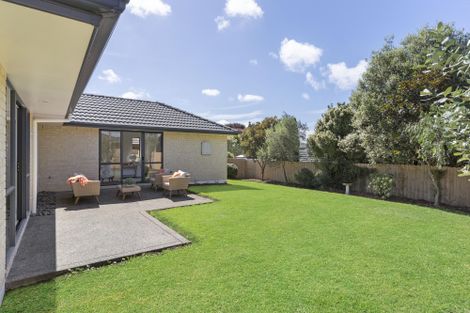 Photo of property in 8 Corrofin Drive, East Tamaki, Auckland, 2013