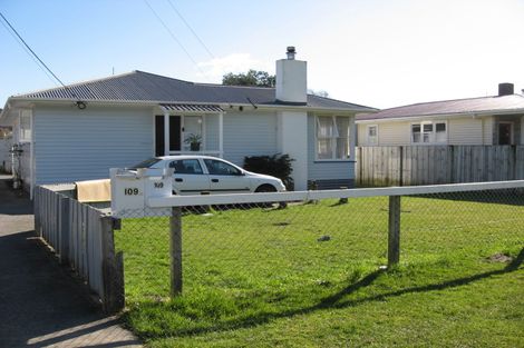 Photo of property in 109b Moohan Street, Wainuiomata, Lower Hutt, 5014