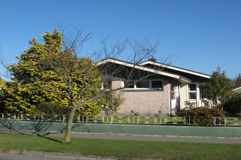 Photo of property in 160 Warren Crescent, Hillmorton, Christchurch, 8025