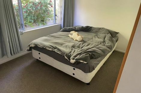 Photo of property in 15 Taroka Close, Pinehill, Auckland, 0632