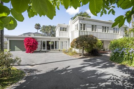 Photo of property in 85 Ludlam Crescent, Woburn, Lower Hutt, 5010