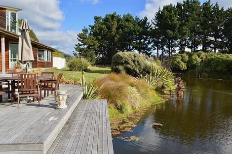 Photo of property in 31 Waitaheke Road, Te Horo, Otaki, 5581